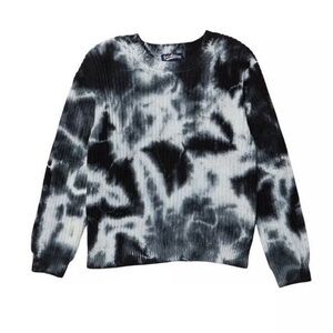 Freshman Black and White Sweater. Size Medium. Great Condition